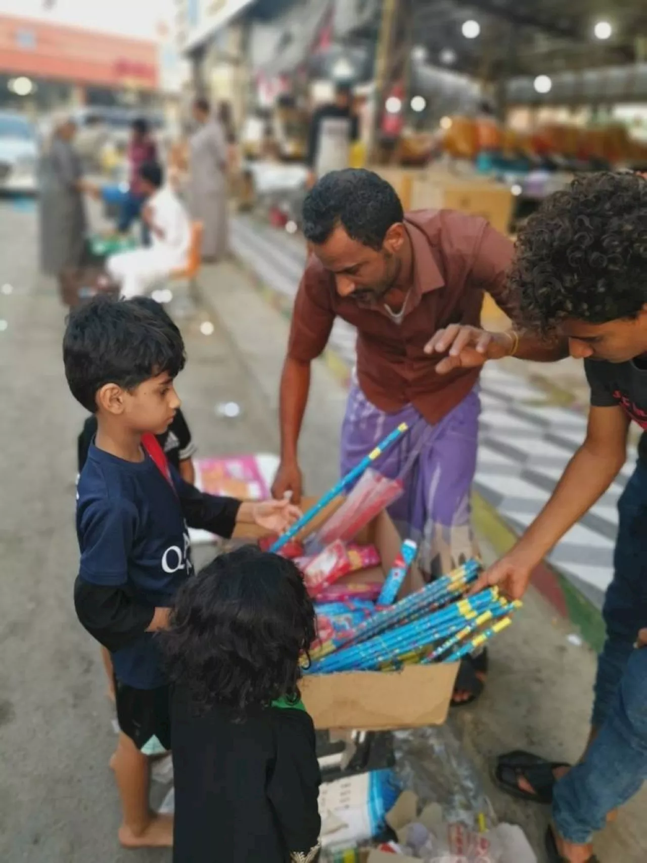 العيد فرحة ولمة وعطر