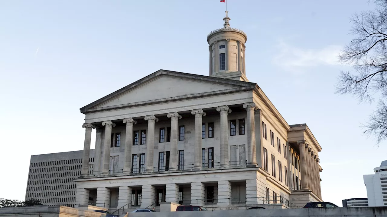 Tennessee Senate advances bill to arm teachers 1 year after deadly Nashville school shooting