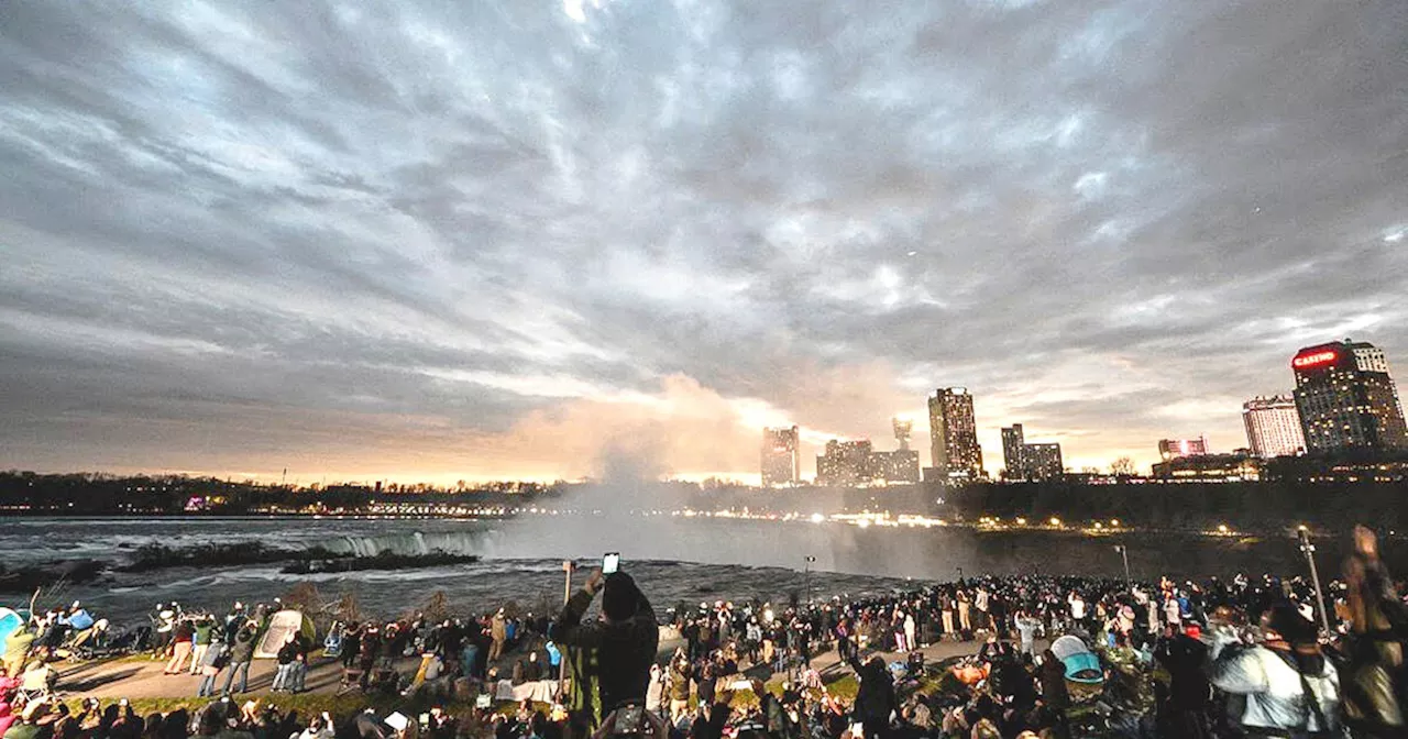 The Ontario side of Niagara Falls just broke the weirdest world record on eclipse day