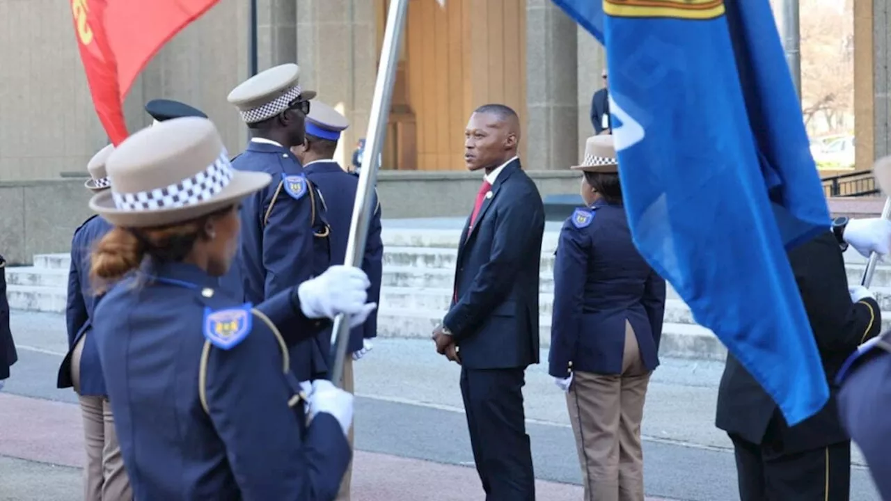 Joburg mayor gets a massive VIP upgrade – 10 bodyguards and 8 luxury vehicles