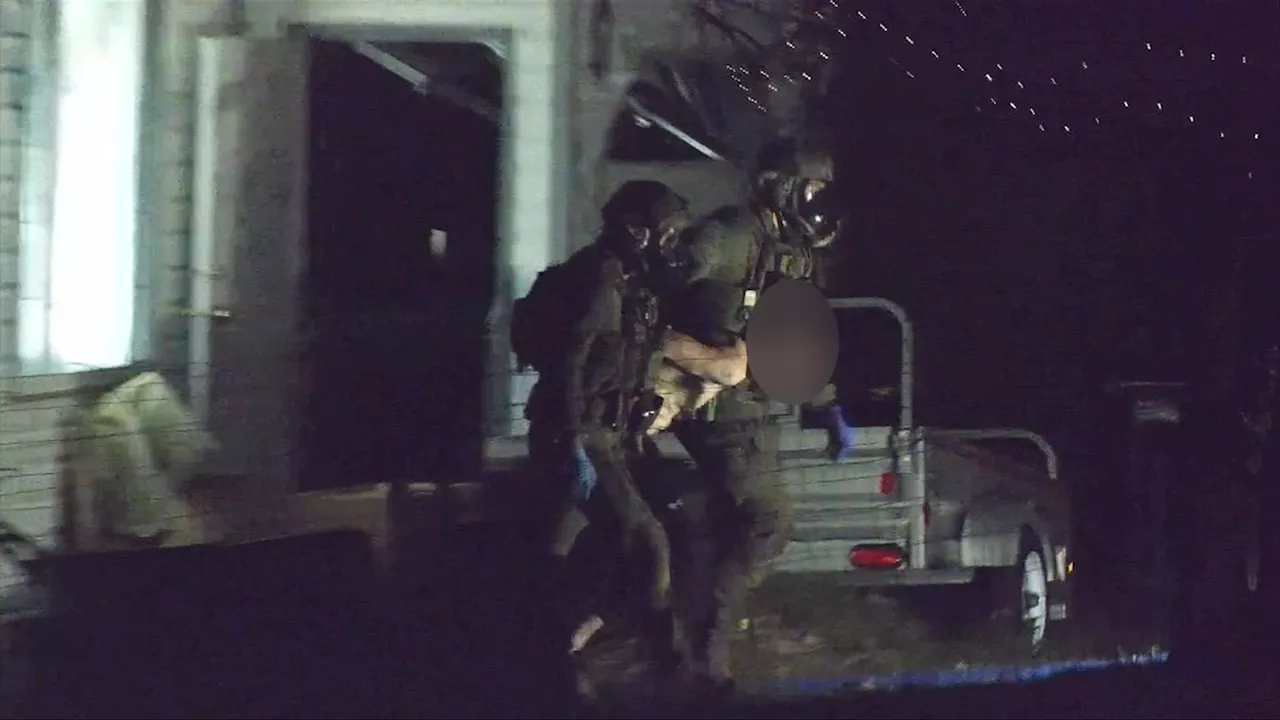 Suspect injured during arrest in Courtenay standoff: RCMP