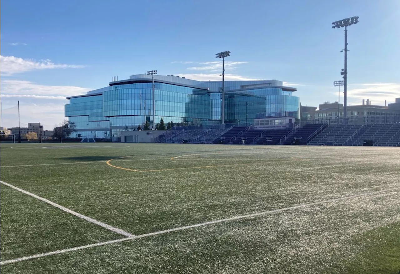 Northwestern gets initial application OK’d by Evanston for temporary field, with conditions