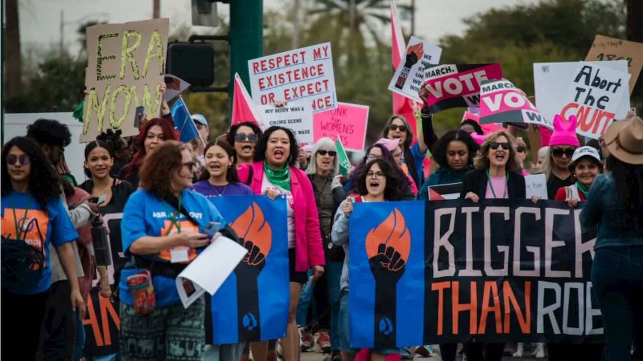 Corte Suprema de Arizona determina que el estado debe seguir una ley de 123 años que prohíbe el aborto en casi todos los casos