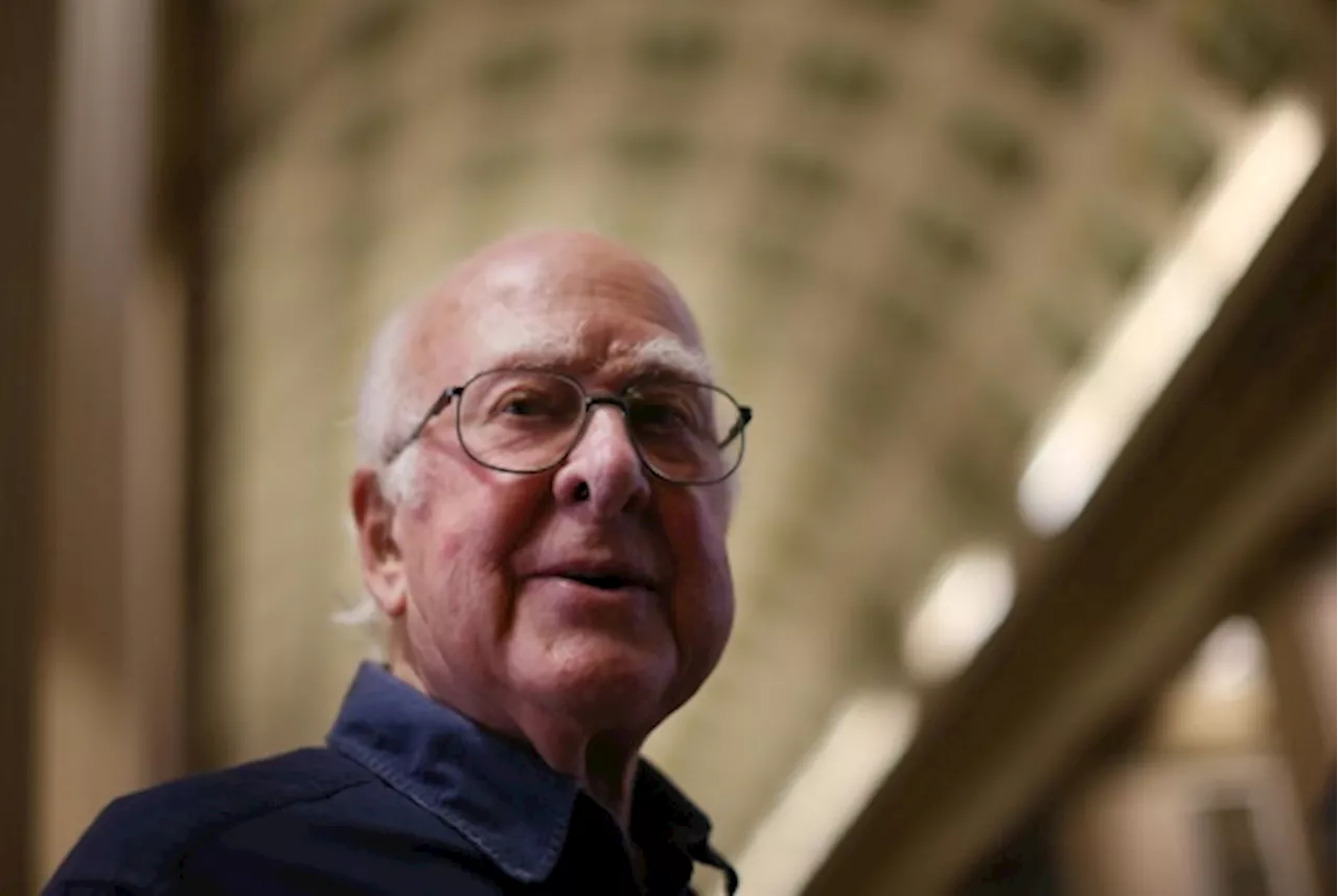 Peter Higgs, prix Nobel de physique et 'père' du boson, est mort à 94 ans