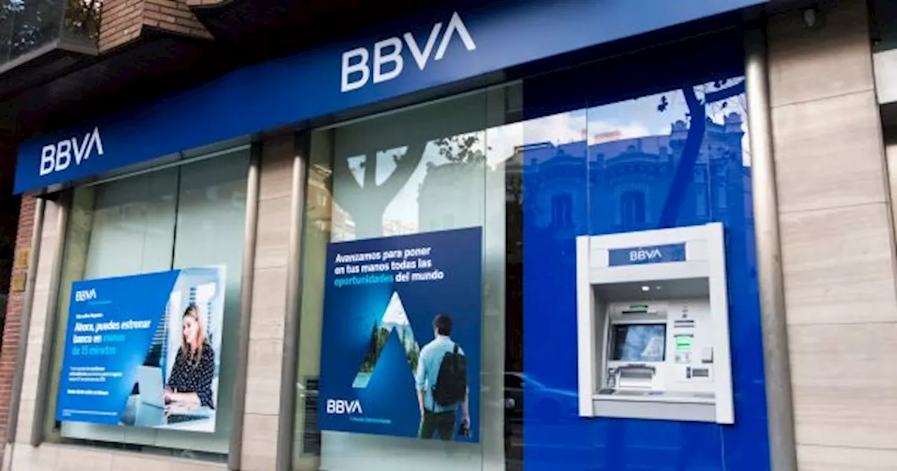 ALERTAN a los clientes de BBVA y otros BANCOS por transferencias equivocadas: qué sucede