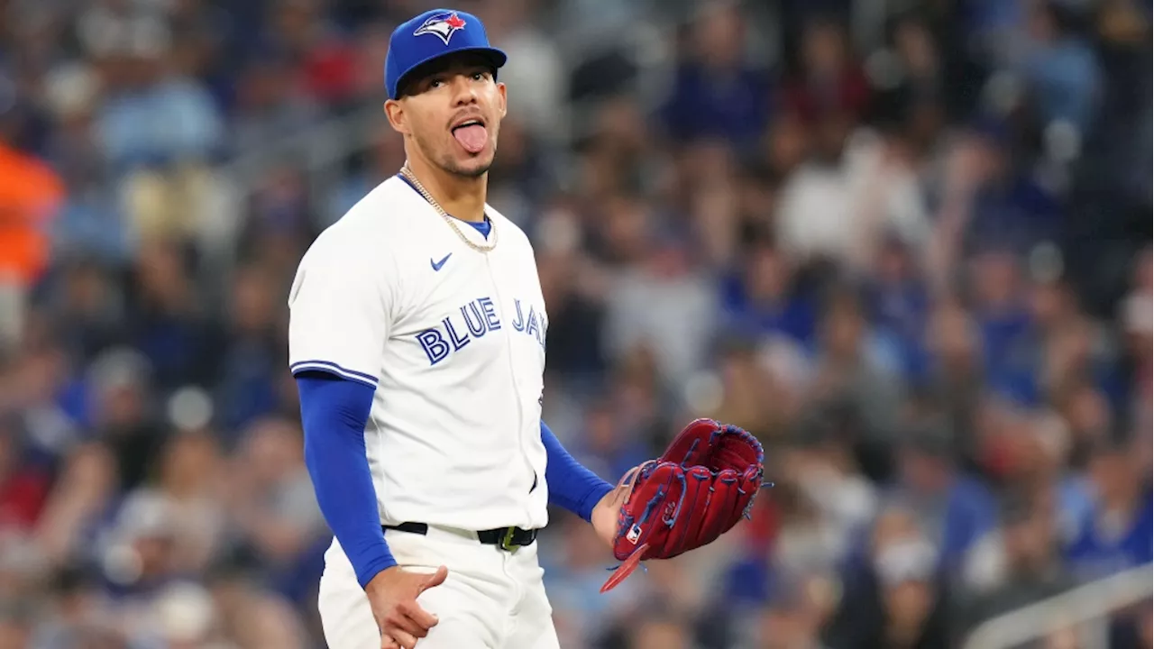 Toronto Blue Jays defeat Seattle Mariners in home opener at Rogers Centre