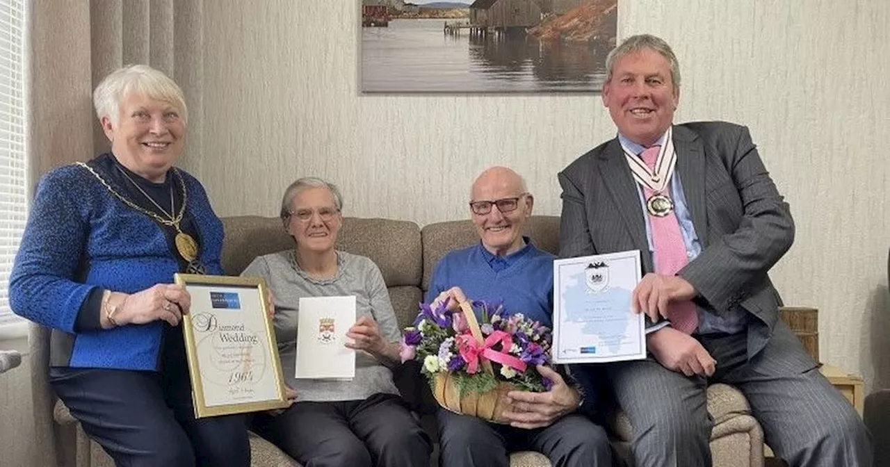 East Kilbride Couple Celebrates 60 Years of Marriage Surrounded by Family