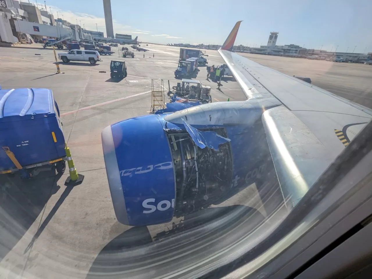 Engine Cowling Falls off Southwest Airlines Plane during Takeoff