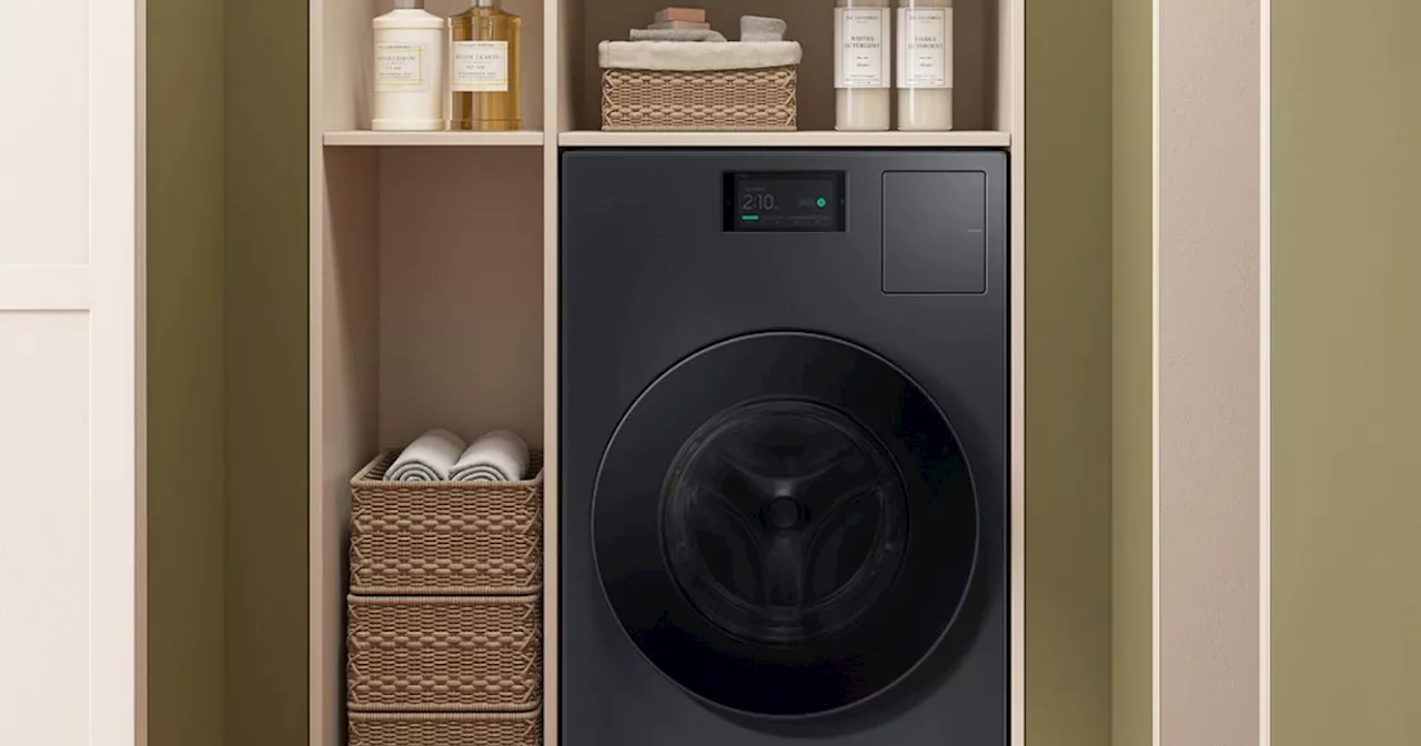 Samsung’s new AI-powered washer and dryer combo is $1,140 off