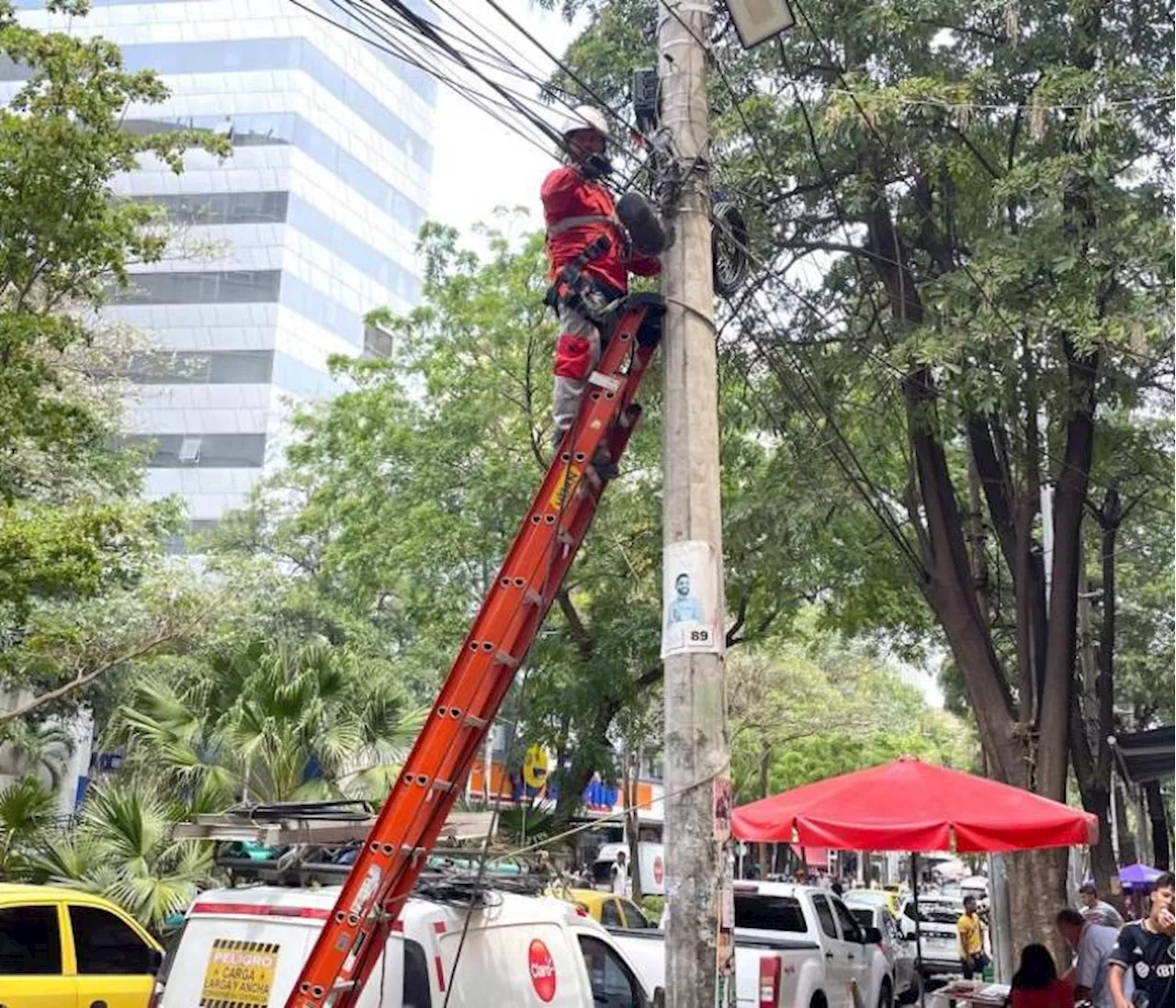 Convocan a empresas de servicios retirar cableado aéreo deteriorado y en desuso