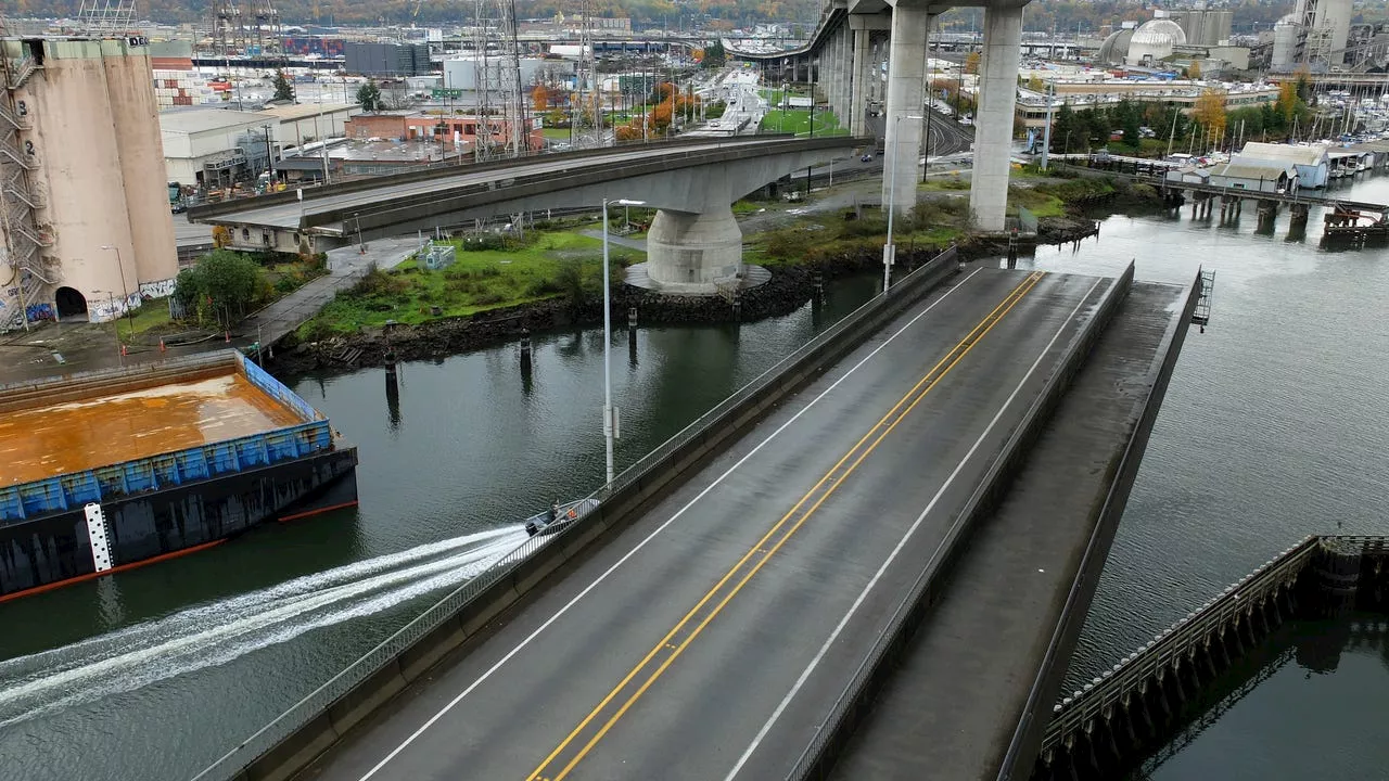 West Seattle's low bridge to close for 9 days for maintenance