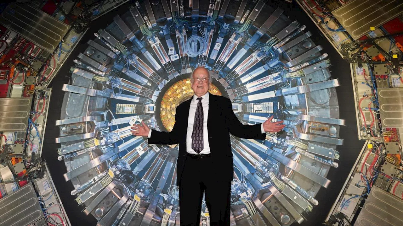 È morto Peter Higgs: scoprì il bosone detto 'particella di Dio' per cui vinse il Nobel