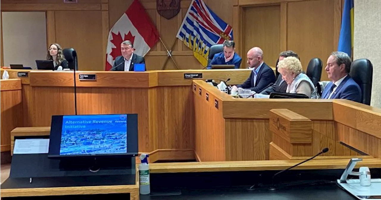 Kelowna, B.C. city council finalizes pay hike in close vote