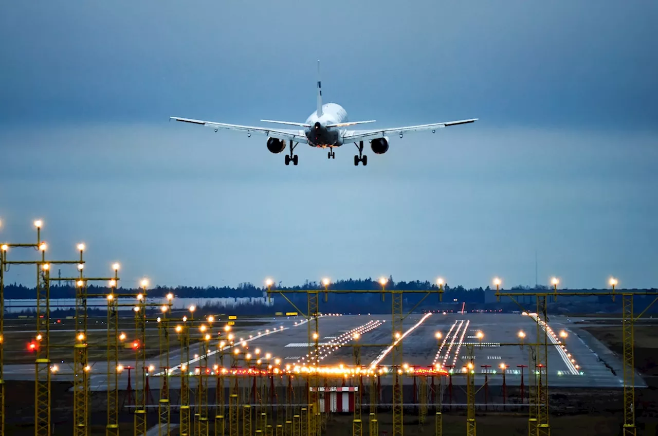 Airlines struggle with lack of planes as summer travel set to hit record levels