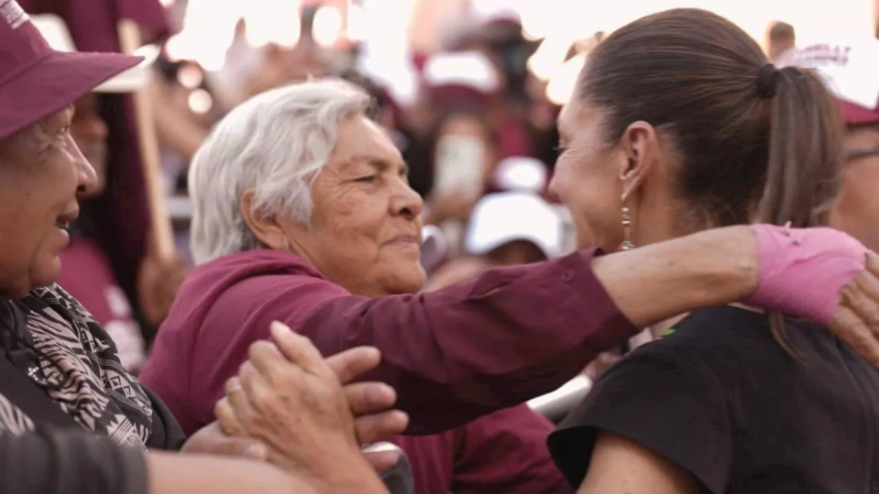 Claudia Sheinbaum es respaldada por el colectivo Por Ella Por Todas en el primer debate presidencial