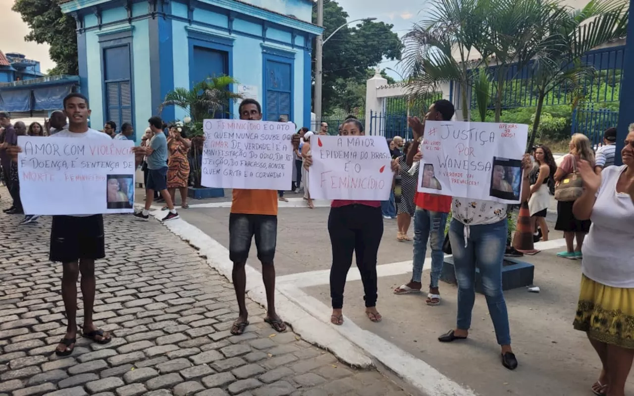 Filha de mulher assassinada com golpe de machadinha pede justiça pela mãe: 'Cada mulher morre um pouco'