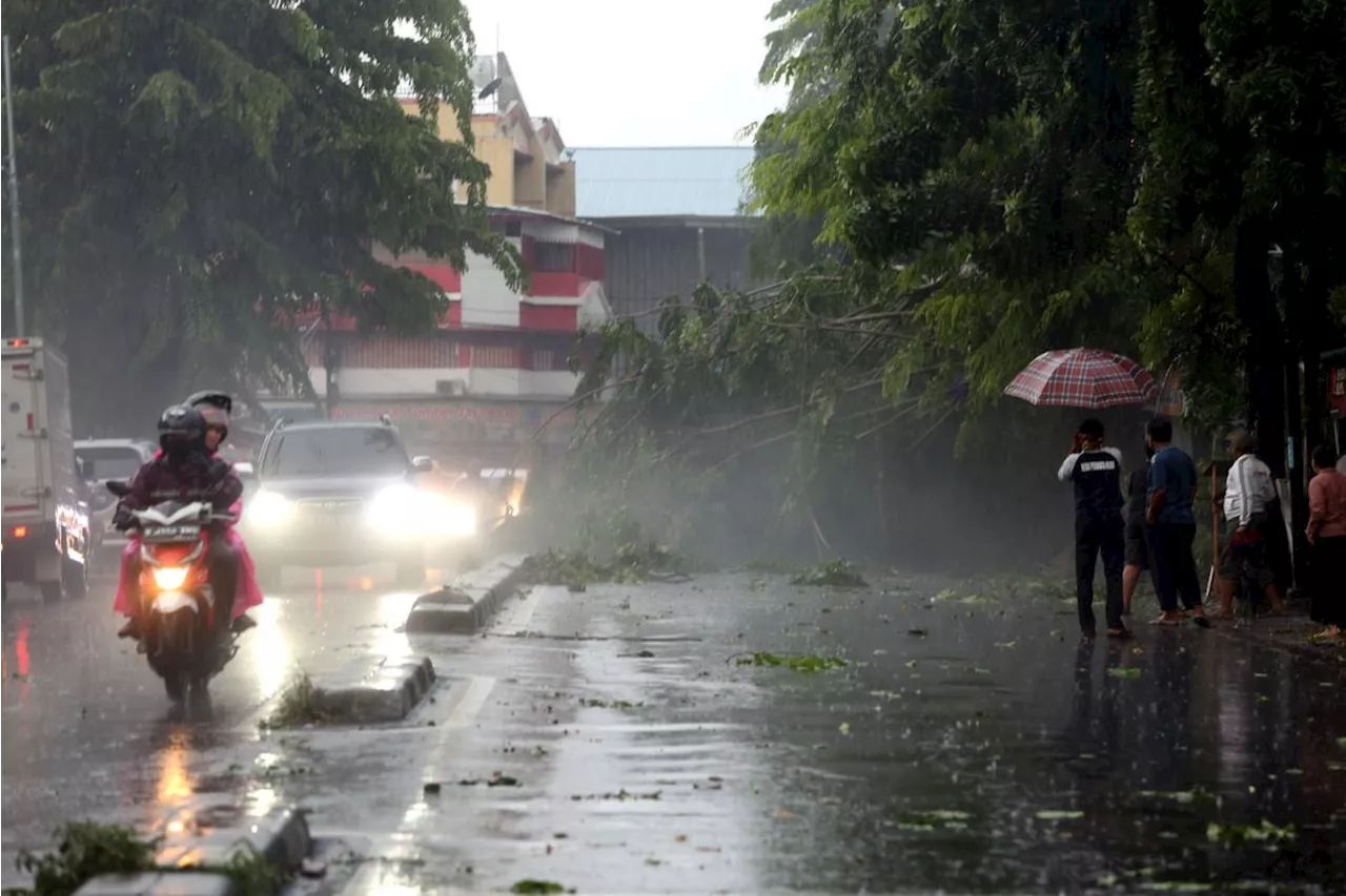 Cuaca Hari Ini, Waspada Hujan hingga Banjir saat Mudik Lebaran