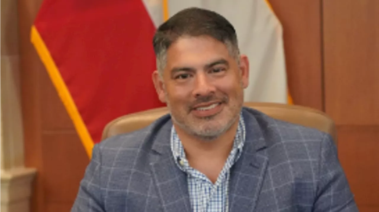 City councilman Manny Pelaez announces he's running for mayor of San Antonio