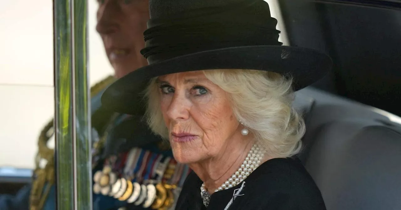 Queen Elizabeths Reaktion auf Charles' Beziehung mit Camilla