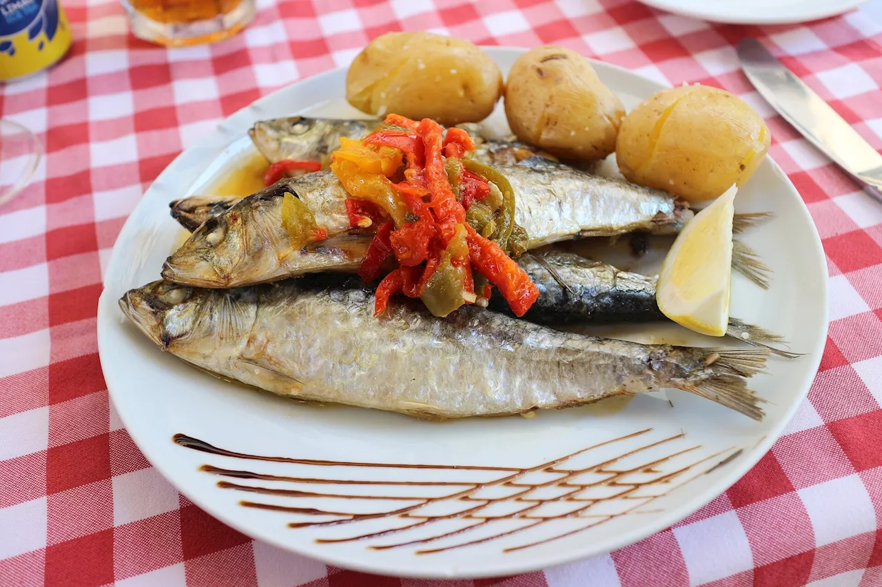 Swapping red meat for herring/sardines could save up to 750,000 lives/year in 2050