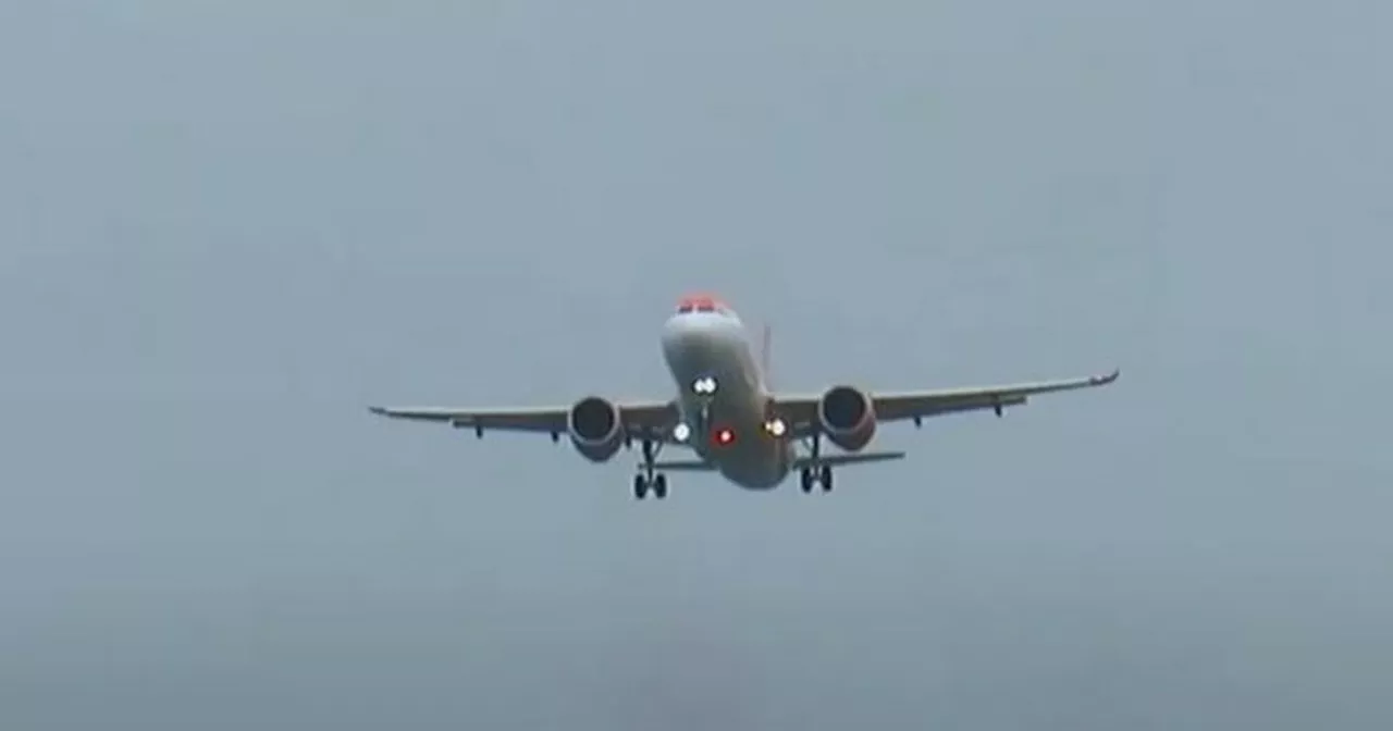 Planes Struggle to Land in Manchester Airport Amid Strong Winds