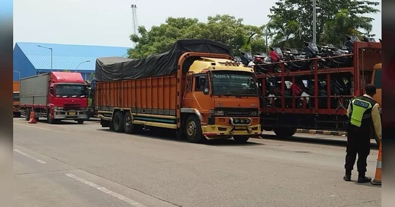 H-6 Antrean Lebaran, Truk Menuju Pelabuhan Pelindo Ciwandan Sudah Macet sampai 2 Kilometer