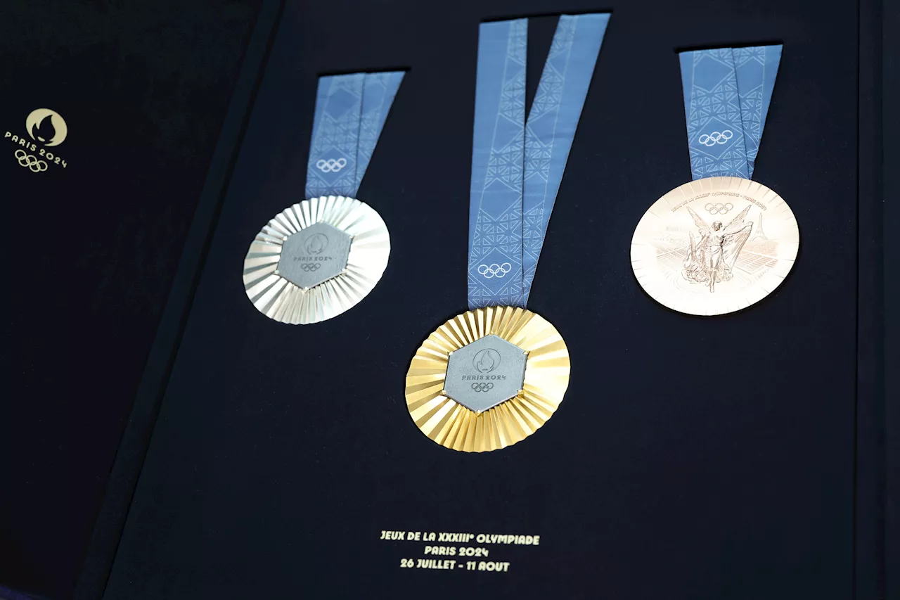 French National Mint Assures Production of Medals Not Blocked