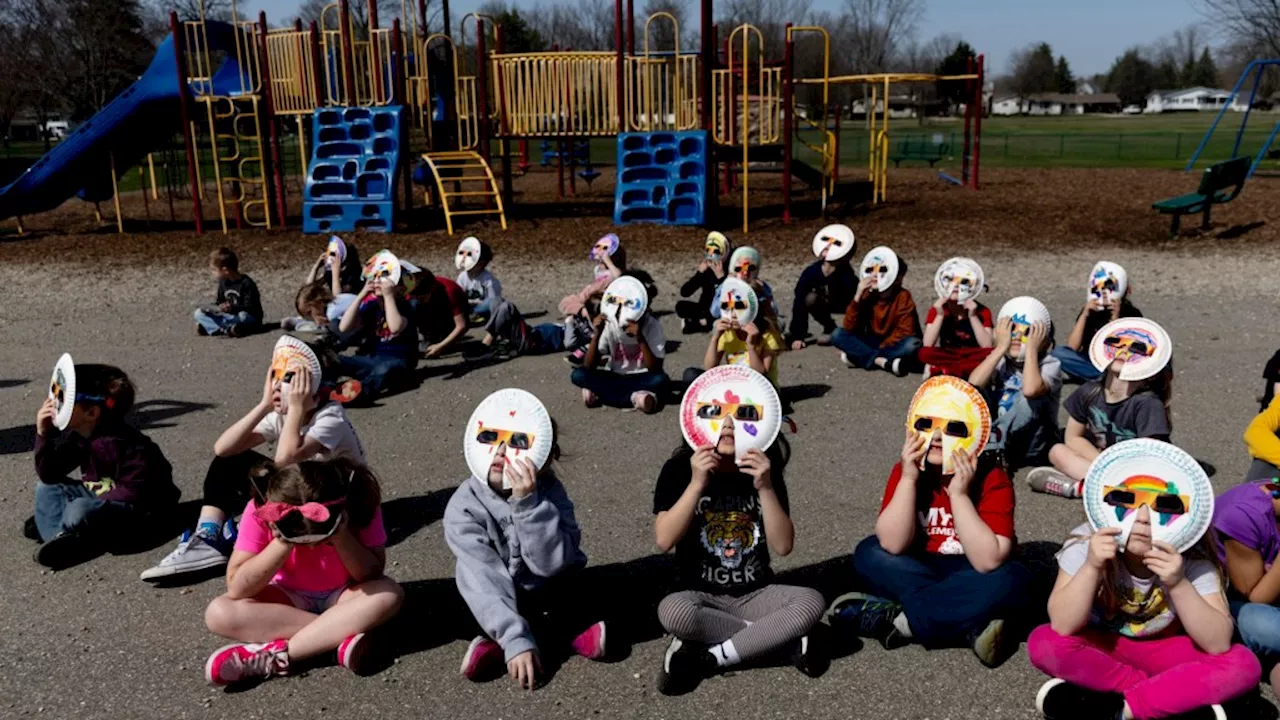 Students Watch Solar Eclipse at Myers Elementary School