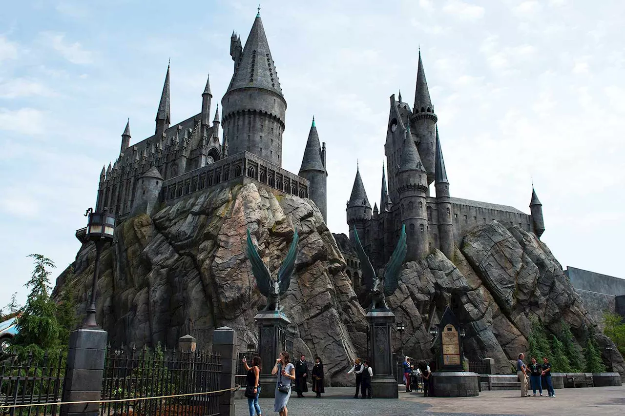 Passengers Stuck on Harry Potter Ride for Over an Hour Are Suing Universal Studios Hollywood