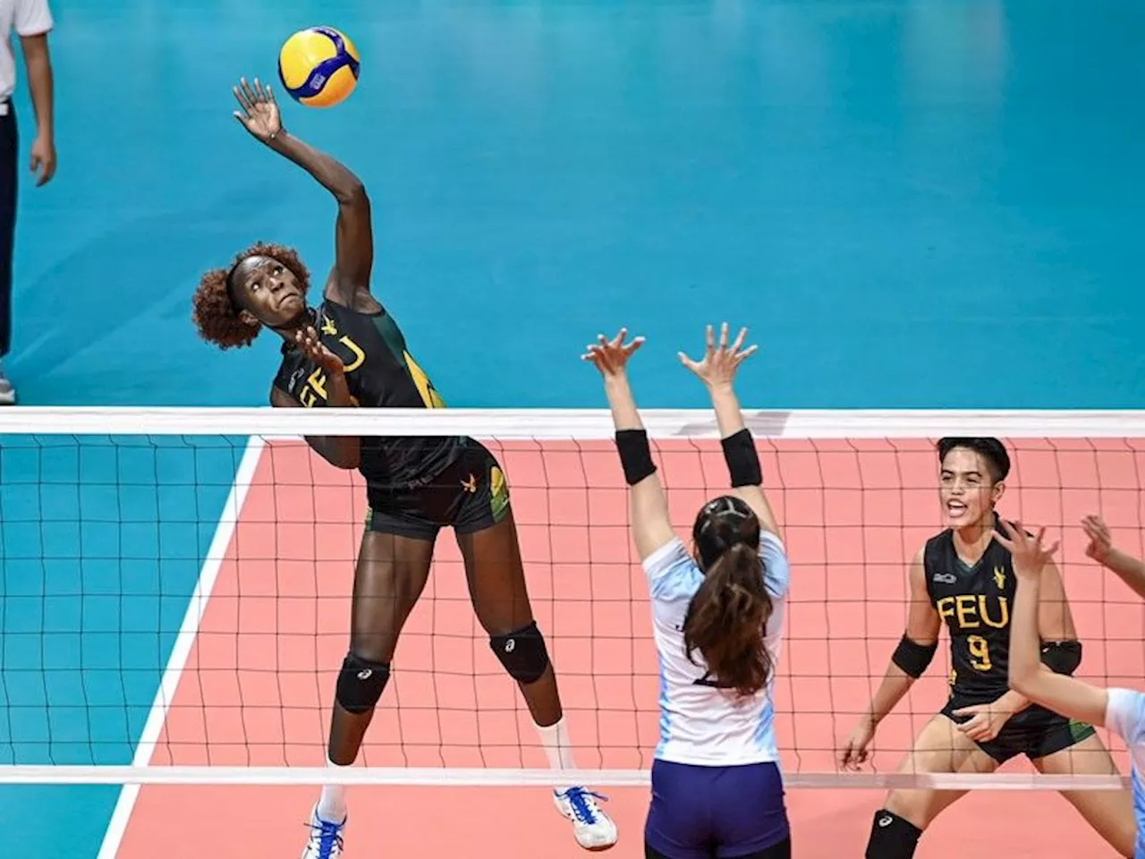 Lady Tamaraws stay on semis hunt