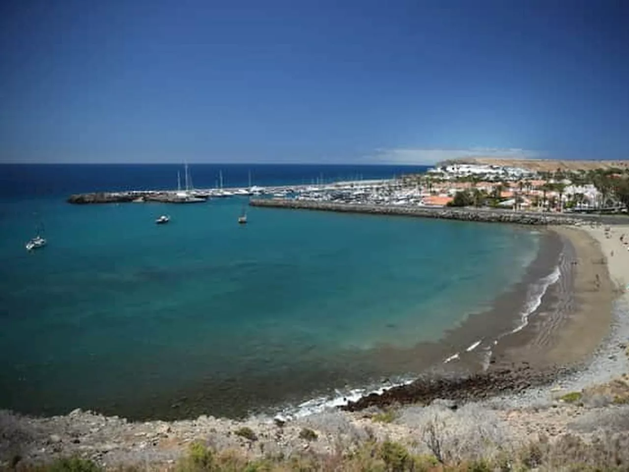 Canary Islands holiday warning: UK tourists issued travel warning as Morocco sends 'warships'