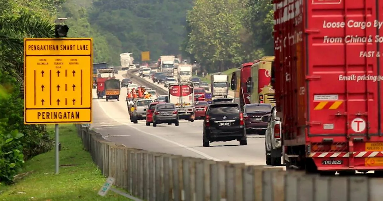 Trafik tuju ke utara, selatan sesak, laluan Smart Lane diaktifkan di beberapa lokasi