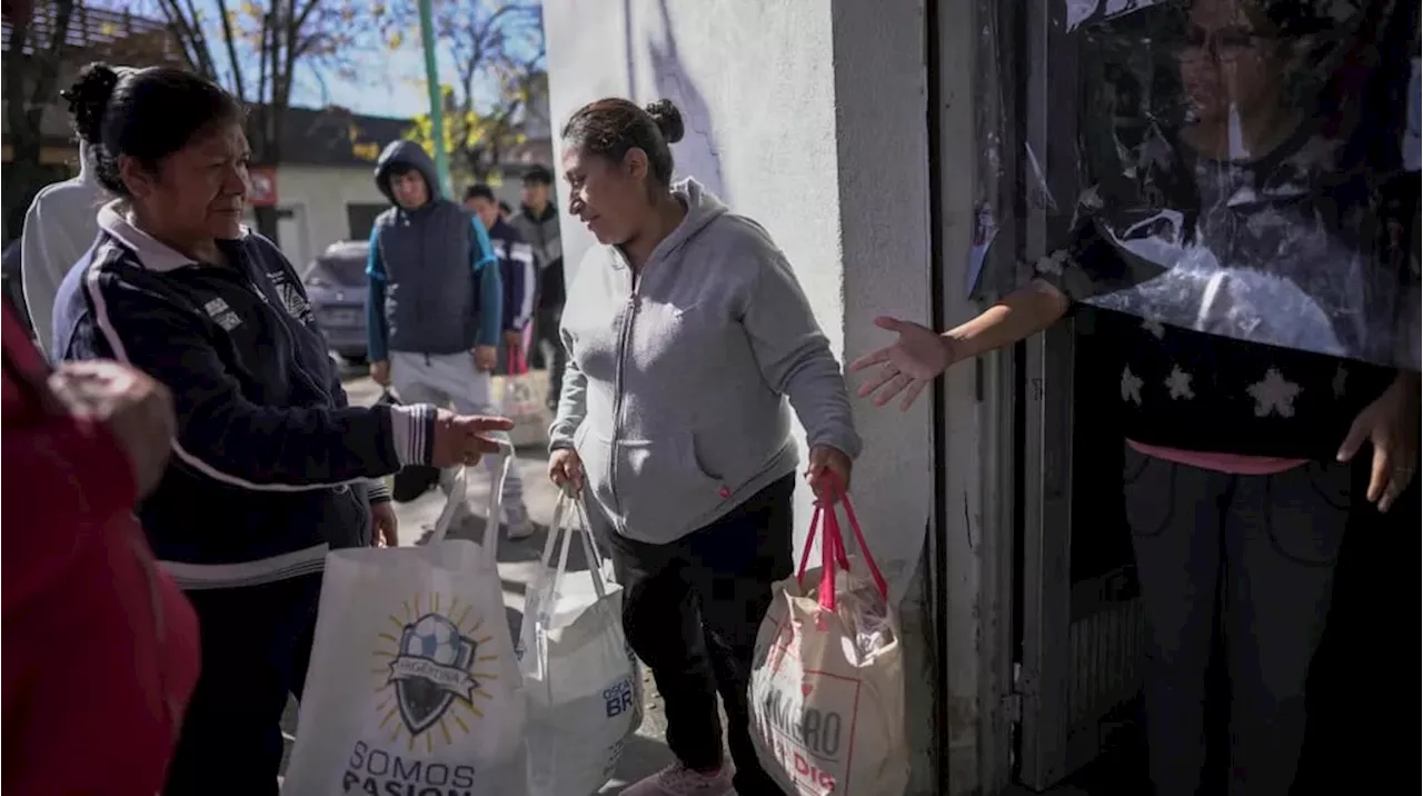 Los precios de los alimentos en los barrios populares del conurbano bonaerense subieron un 89,68%