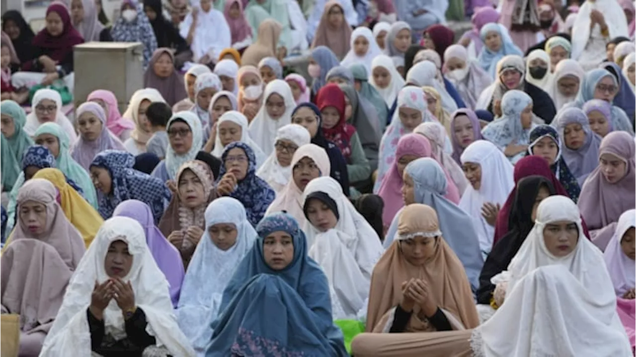 Anjuran Melewati Jalur Berbeda Saat Berangkat dan Pulang Sholat Idul Fitri dari Para Ulama