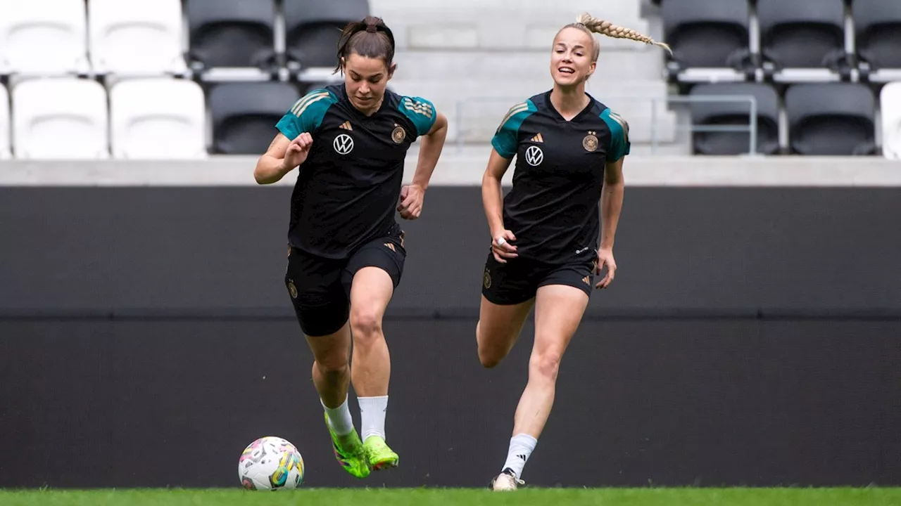 DFB-Frauen bei EM-Qualifikation gegen Island mit Statement auf Sondertrikot