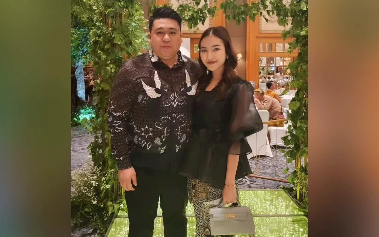 Kekasih Melitha Sidabutar Menangis Pilu di Rumah Duka Kenang Rencana Nikah yang Kandas