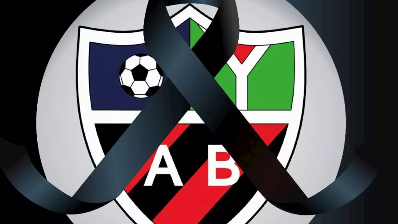 Muere un futbolista de 34 años tras desplomarse en un partido en Almería