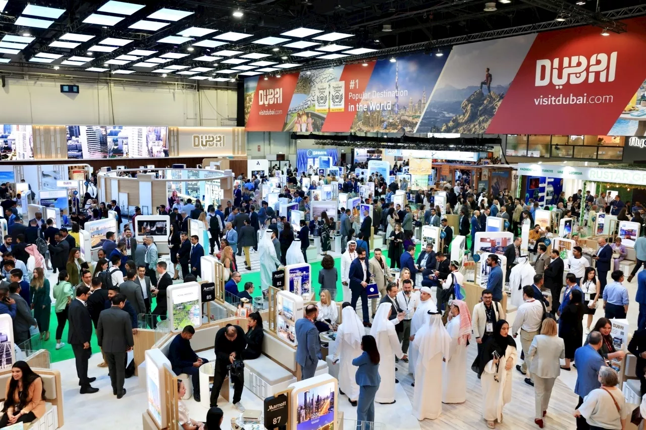 «الاقتصاد والسياحة» تقدم عروضاً سياحيةً مبتكرةً بـ«سوق السفر»