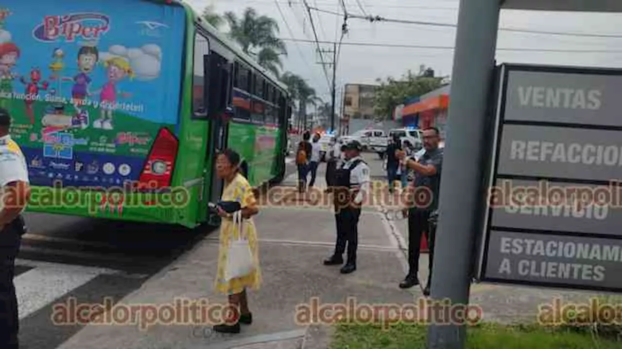 Empresa camionera denuncia abuso de Policía Vial, en Orizaba