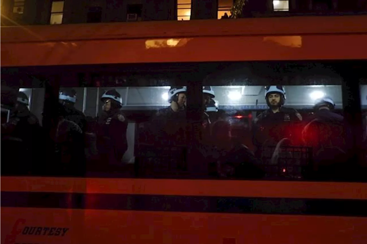 Police clear pro-Palestinian protesters from Columbia University’s Hamilton Hall after occupation