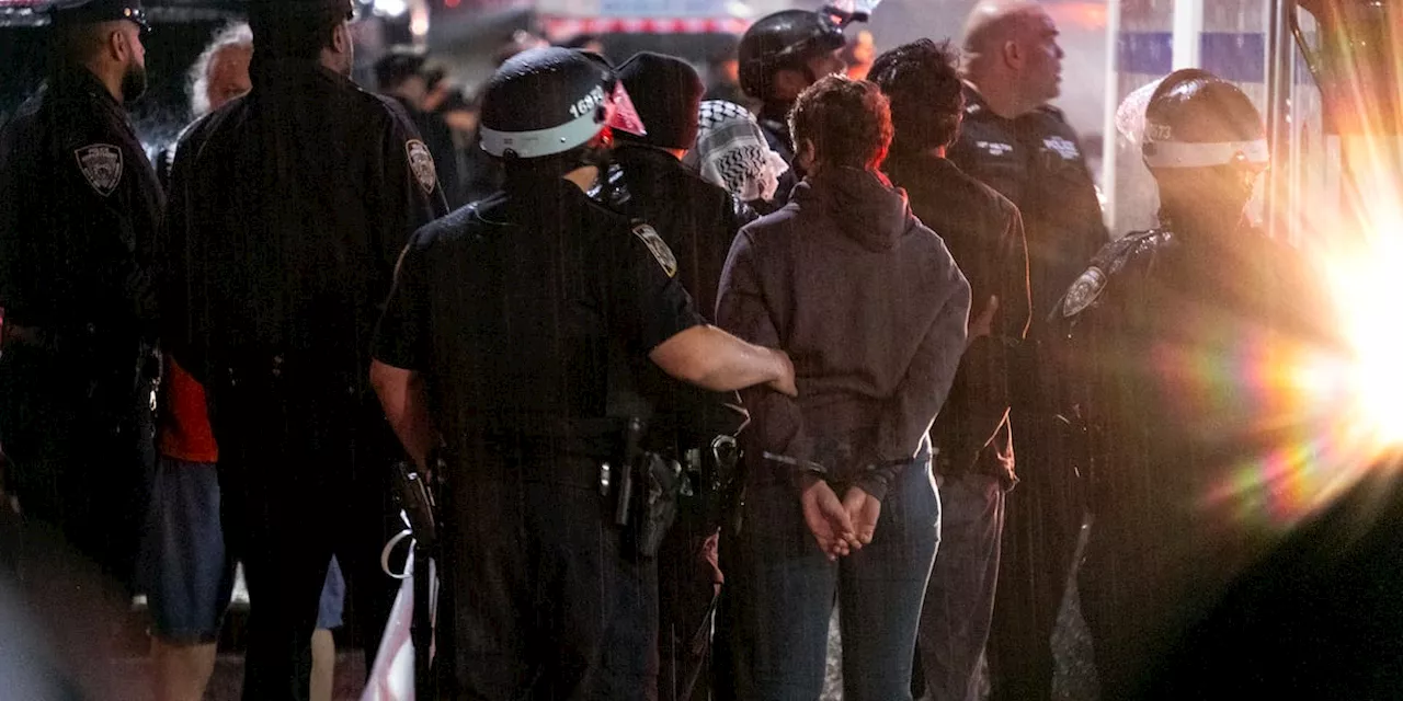 Dueling protesters clash at UCLA after police clear pro-Palestinian demonstration at Columbia