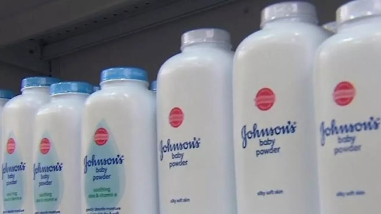 Johnson & Johnson pagherà 6,5 miliardi di dollari per chiudere le cause sul cancro alle ovaie provocato dal talco