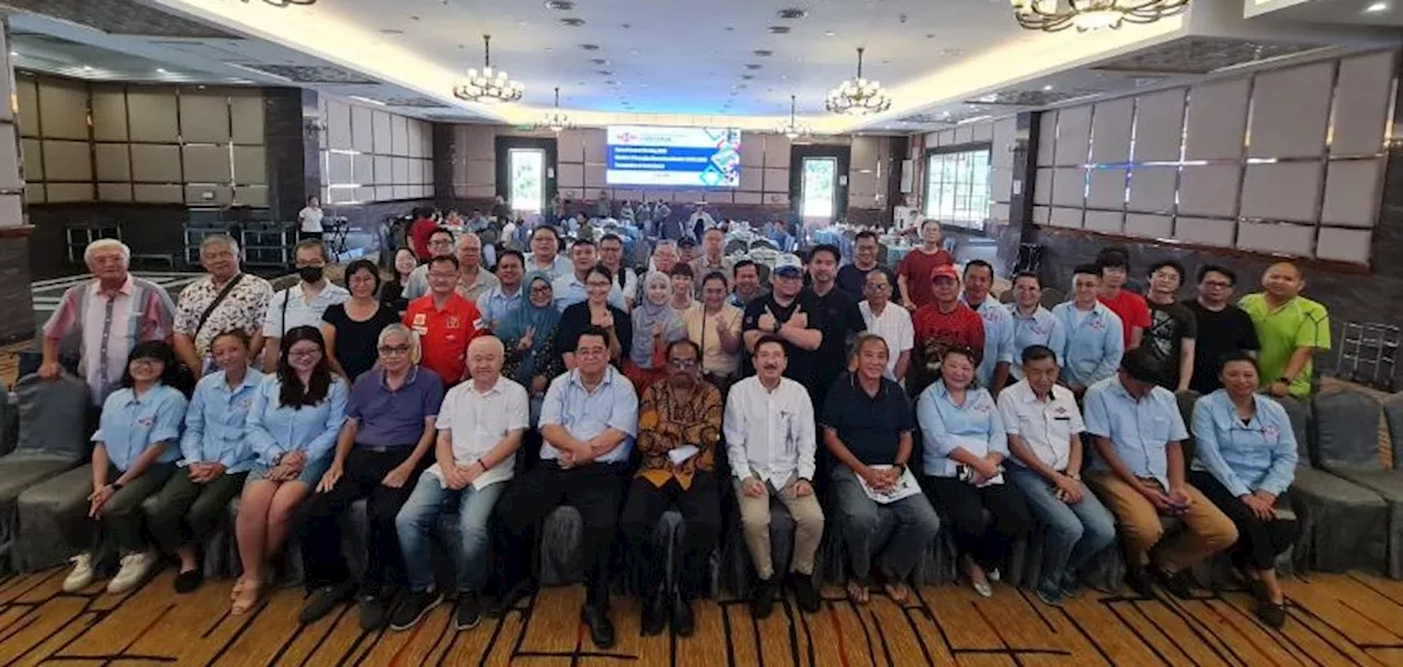 New KK Journalists Association committee, Daily Express's Jimmy Goh reelected as Chairman