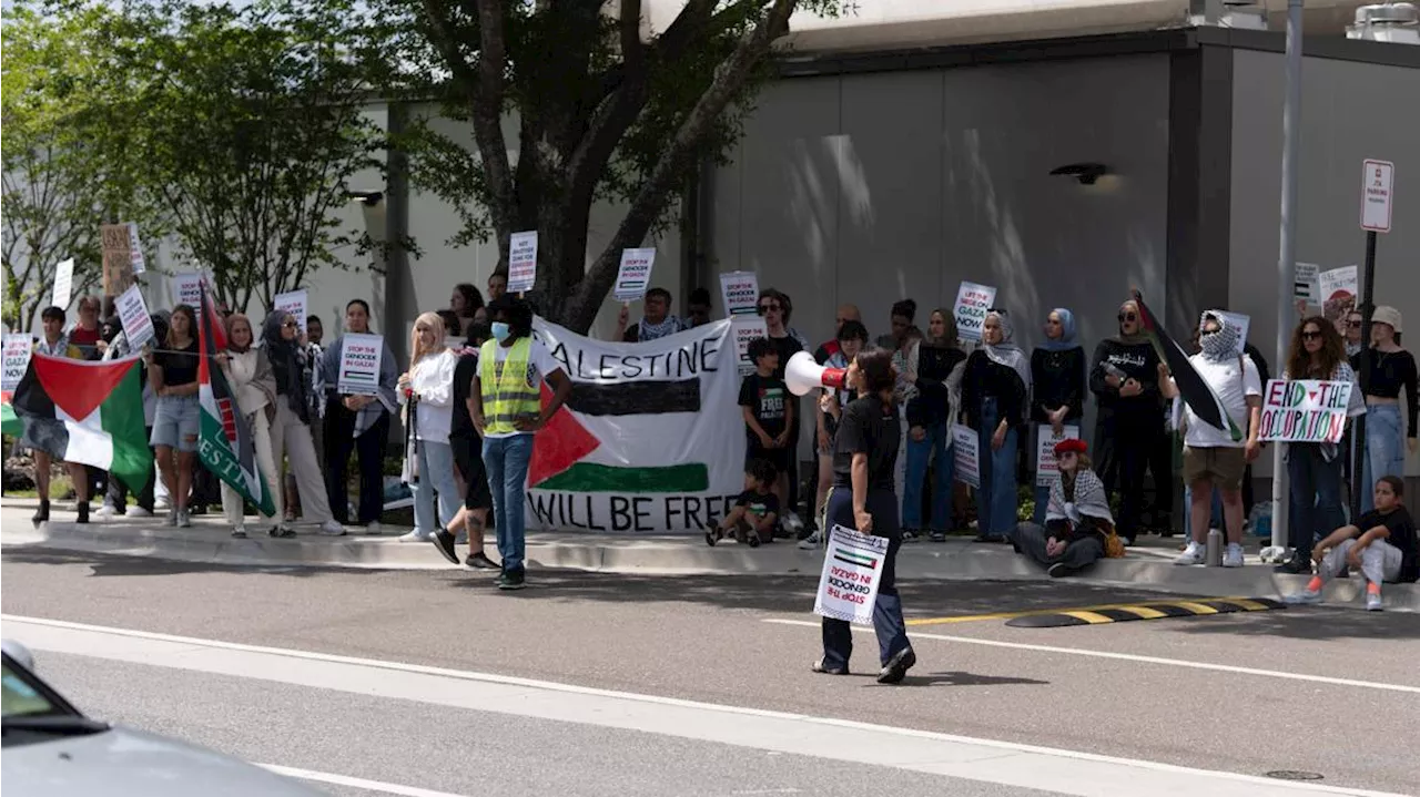 Activists protest war in Gaza outside Vice President Harris visit to Jacksonville