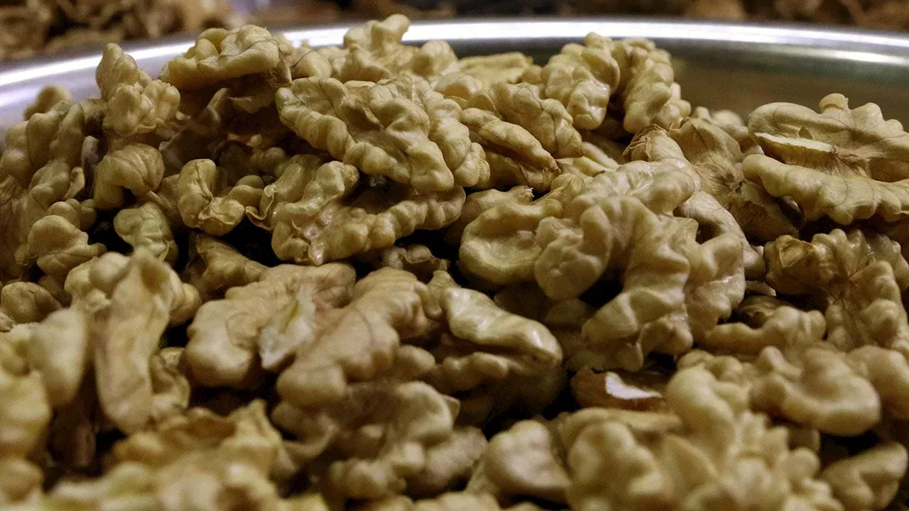 Recalls Walnuts recalled amid E. coli outbreak in multiple states, CDC