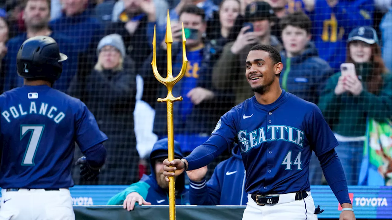 Castillo throws 7 shutout innings, Mariners bullpen hangs on for 3-2 win over Braves