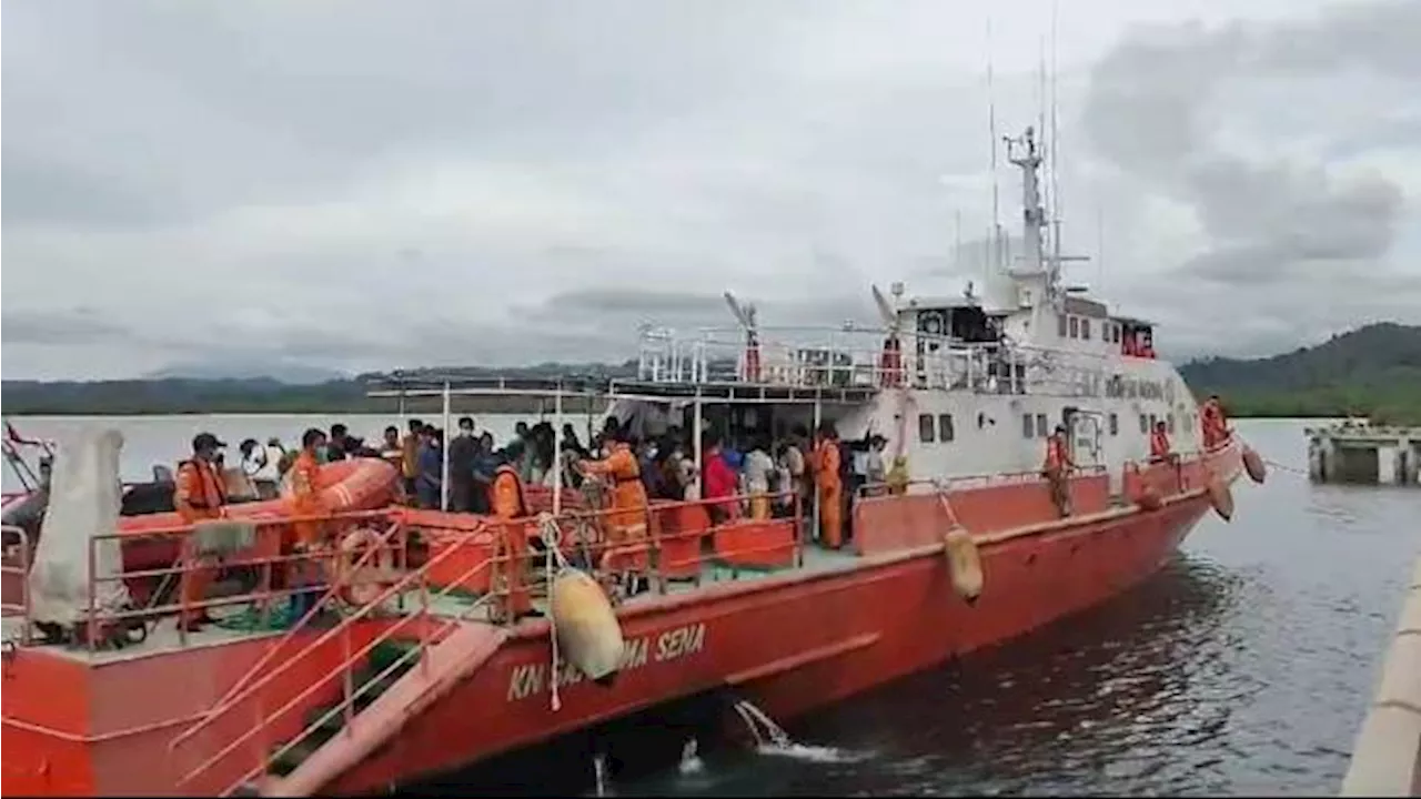 Erupsi Gunung Ruang: 109 Warga Dievakuasi, Basarnas Imbau Warga Pakai Masker