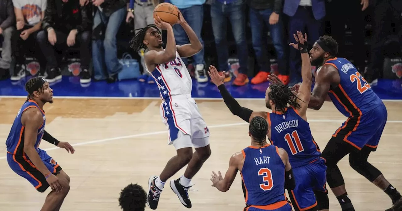 Maxey salva a 76ers de eliminación; vencen a Knicks en tiempo extra