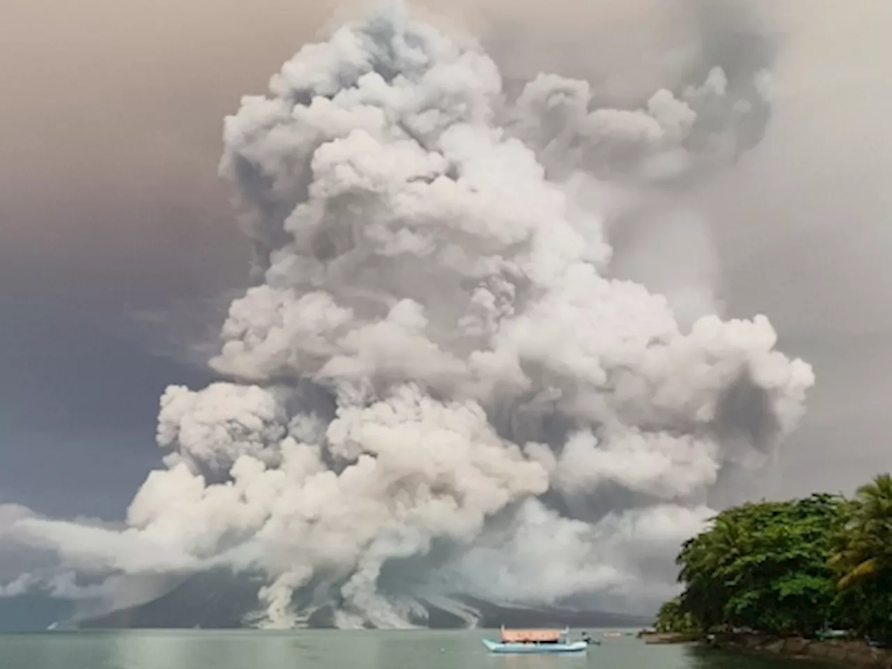 Indonesia volcano eruption shuts more airports, ash reaches Malaysia