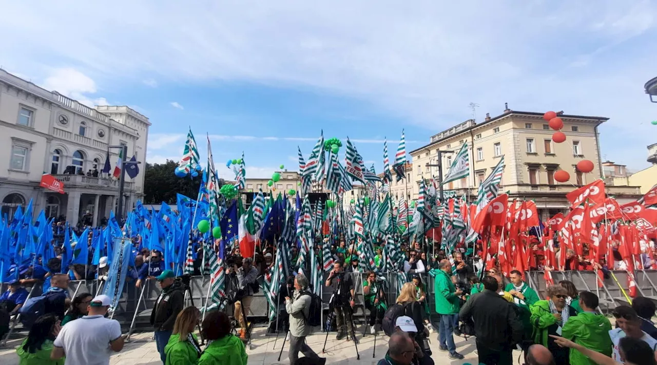 Primo Maggio, a Milano in migliaia al corteo, a Monfalcone i leader sindacali